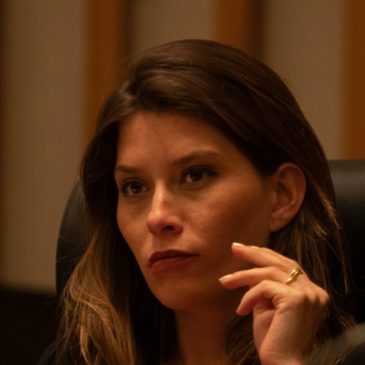 Júlia Lucy vai organizar grupo de trabalho para enfrentar adoecimento do servidor do GDF