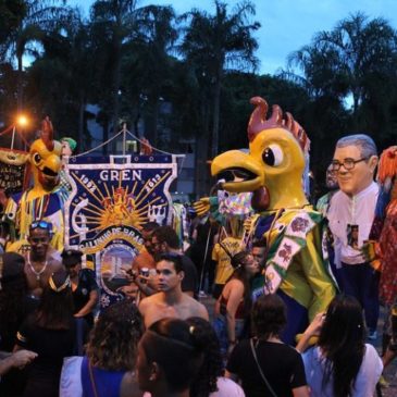 FAC vai financiar blocos de ruas e escolas de samba