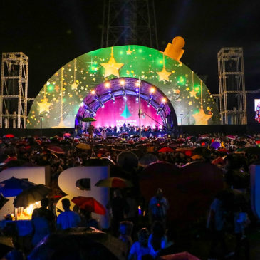 Brasília inaugura a maior árvore natalina do Brasil