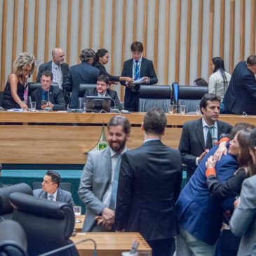 CLDF entra em recesso e terá votações eletrônicas na volta