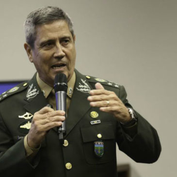 Presidente Jair Bolsonaro confirma General Braga Netto na Casa Civil