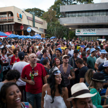 Coletivo Praça dos Prazeres confirma Gretchen para o Carnaval de Brasília