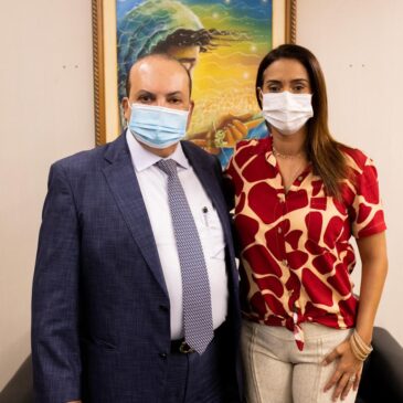 Flávia Arruda recebe Ibaneis, secretários e DNIT para debater investimento em infraestrutura no DF