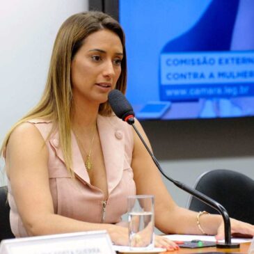 Flávia Arruda propõe ação integrada entre legislativo e judiciário no combate à violência contra mulheres