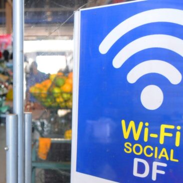 Moradores de Planaltina ganham internet nas feiras