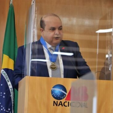 OAB Nacional concede honraria ao governador Ibaneis Rocha
