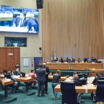 CLDF aprova PL que concede benefício a servidores do Samu