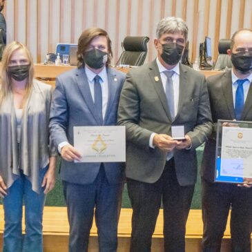 CLDF celebra 33 anos do Sinpol-DF, que reivindica valorização aos policiais civis