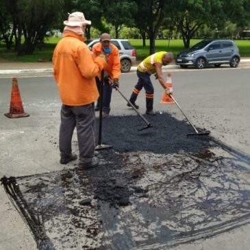Vias do Plano Piloto ganham asfalto novo