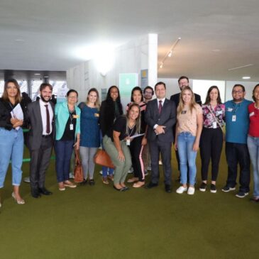 Câmara aprova projeto que cria quadro de servidores da Defensoria Pública da União