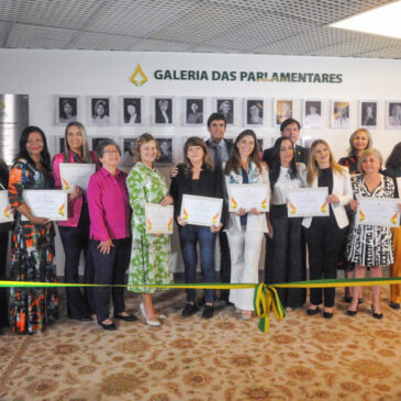 CLDF inaugura galeria fotográfica das 21 deputadas que fizeram história no Legislativo local