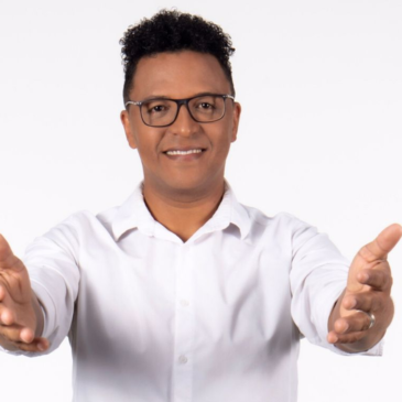Cantor católico Paulinho Sá é candidato a deputado federal