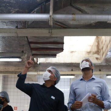 Ricardo Vale visita Hospital de Base e avalia situação como “insalubre”